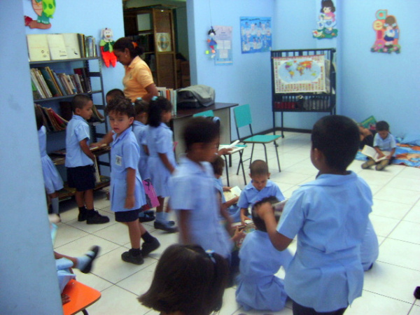 Actividades de fomento a la lectura en la Biblioteca Pública de Liberia